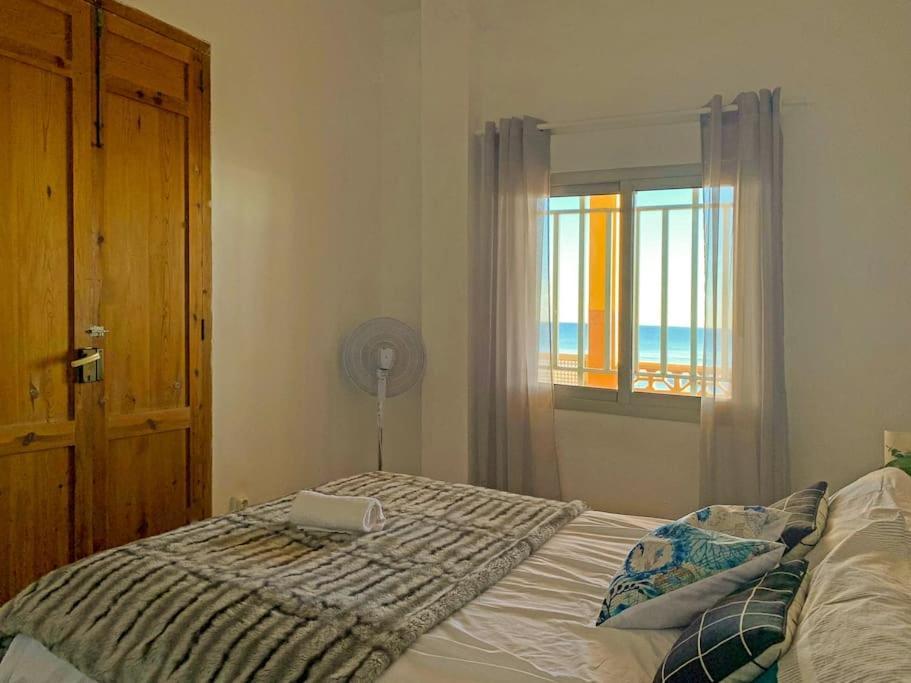 Beachfront House ピレス エクステリア 写真