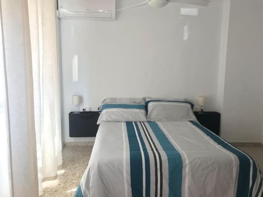 Beachfront House ピレス エクステリア 写真