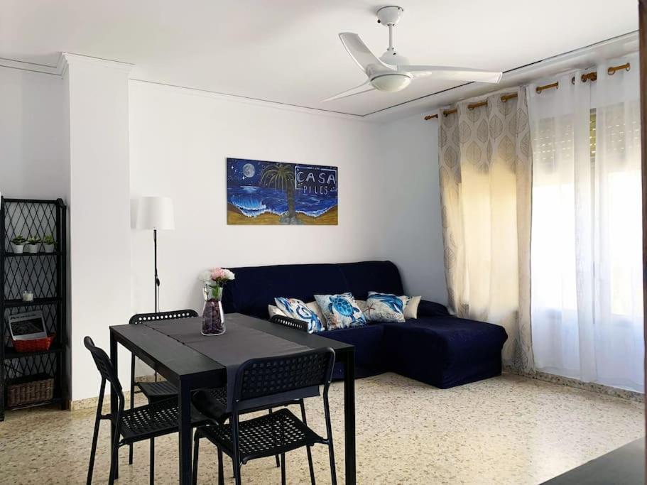 Beachfront House ピレス エクステリア 写真