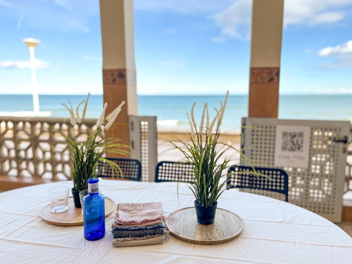 Beachfront House ピレス エクステリア 写真